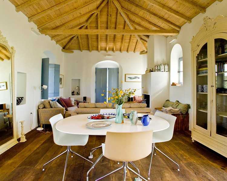 Средиземноморский стиль в интерьере квартиры и дома - 100 фото